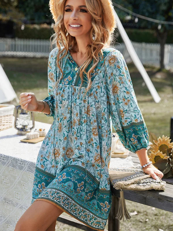 Flowy bohemian mini dress with floral patterns, made with lightweight and breathable fabric for a comfortable and stylish…