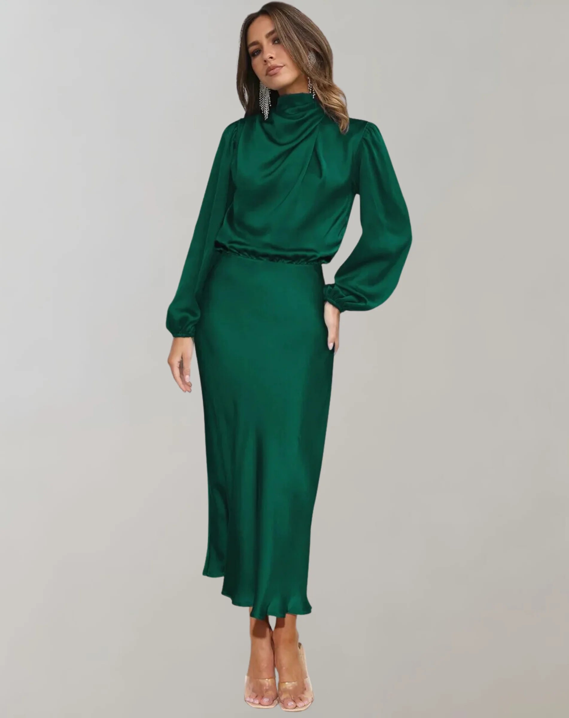 Dark green satin dress with high neck, perfect for any formal occasion. Elegant design with a sleek silhouette and luxurious…